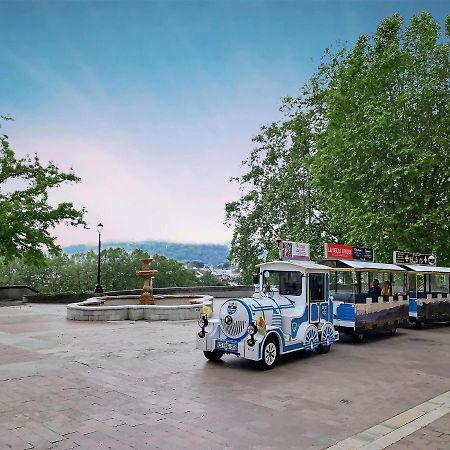 Quartier Historique Et Populaire Du Chateau De 波城 外观 照片